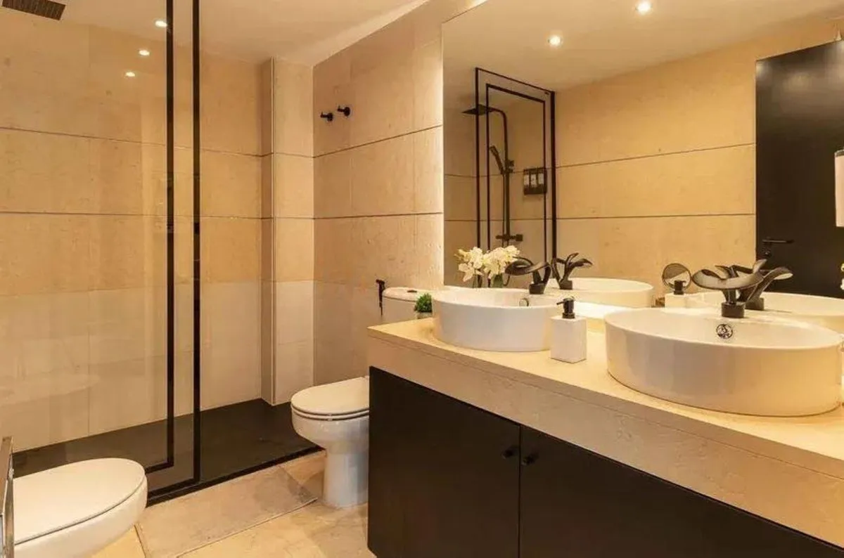 03f48c8d-46b6-4f99-884a-83121c632f87