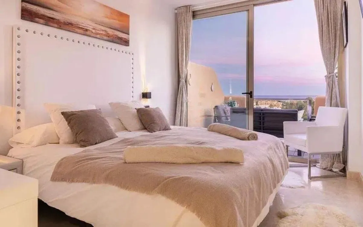 c5053689-24ea-41a2-8032-9b58c8b12464