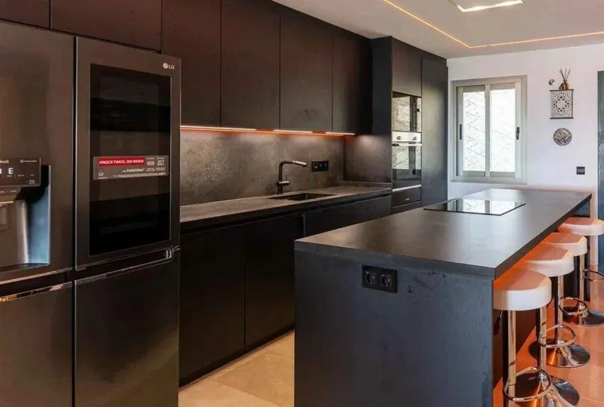 d20a29a9-3c18-4162-9b6b-1411d95bbcf9