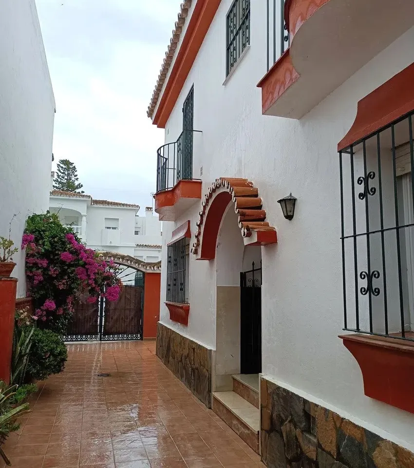 c0dce77b-fd24-47c7-b2ed-d7dee323f239