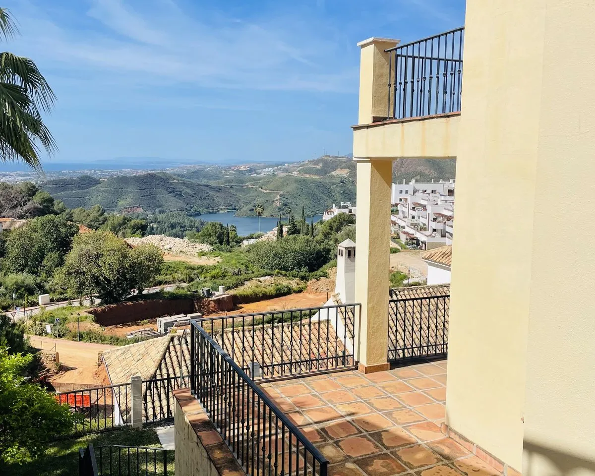 145a542f-7f73-4efc-b176-97dbe5e2898c