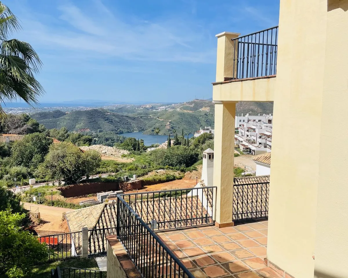 43d11e8d-4f7b-4339-85c0-7f962f7849d3