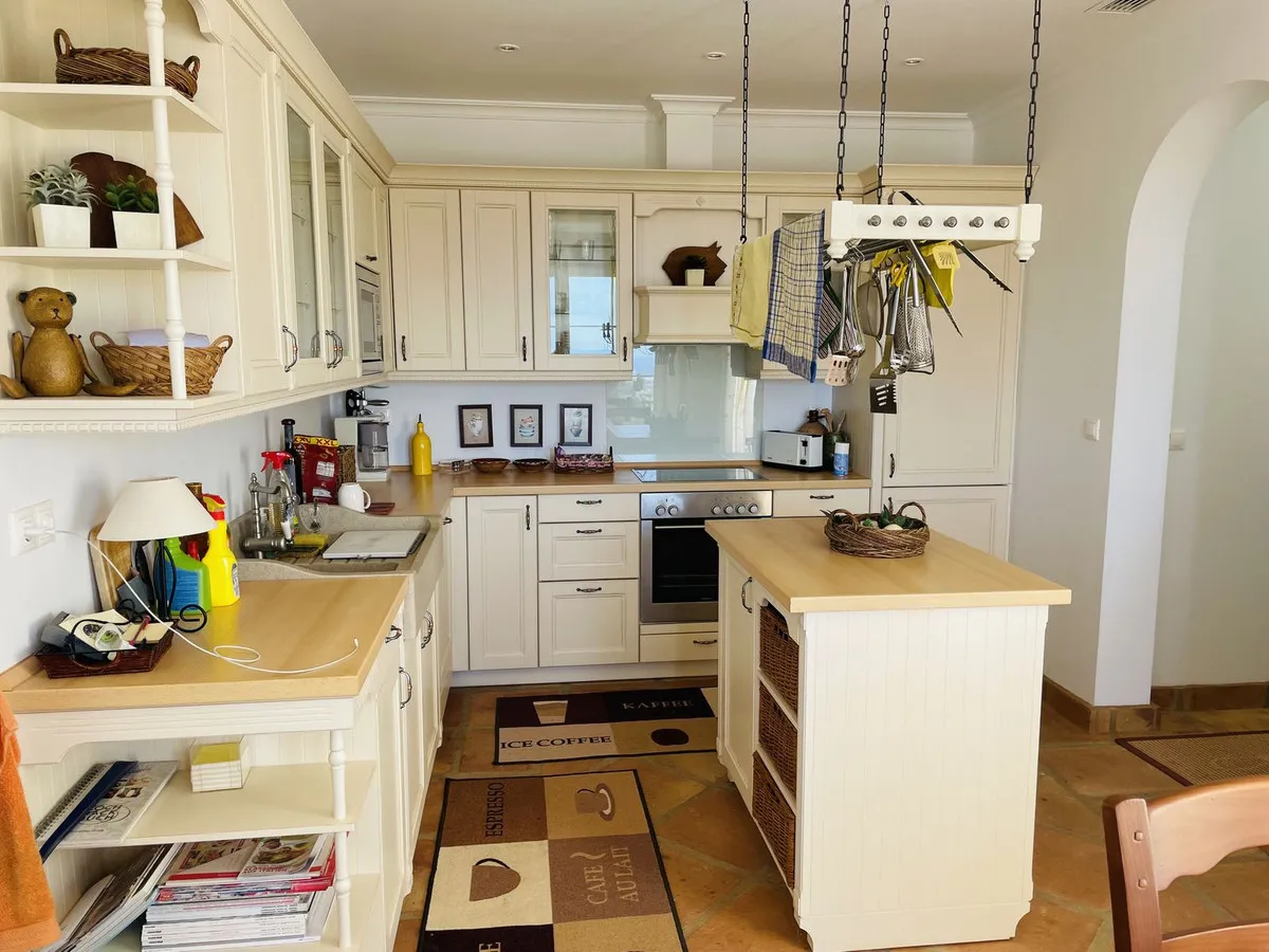 855f46c1-b880-42d6-881d-f547b7c9557b