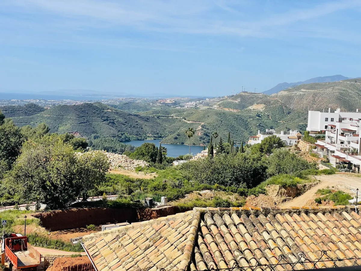 a56ad684-6791-4db9-b4b0-74ef63d71b61