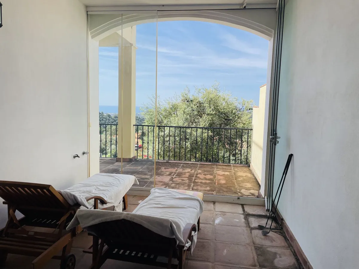 f1da5f0e-b1ac-4afd-8105-7f0850beaaaf