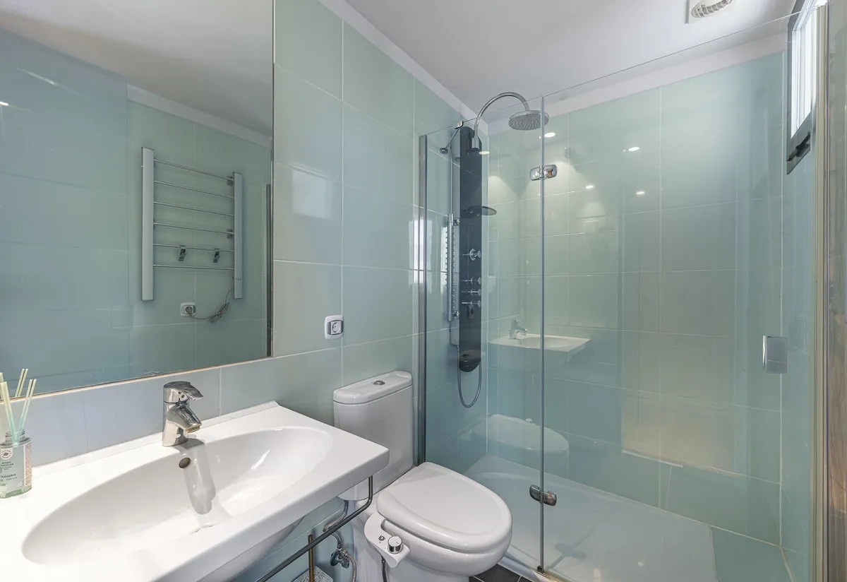 7f259e44-63b3-4c2a-bfeb-2faf8e11917a