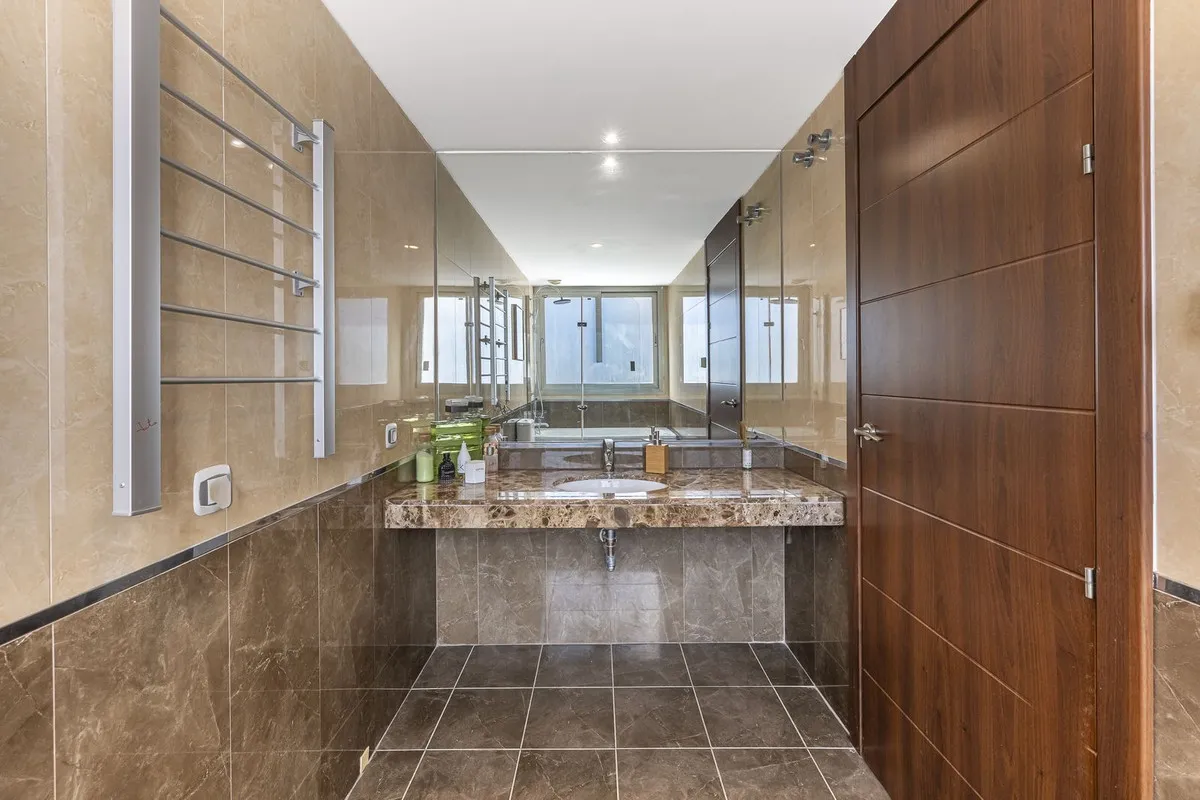 8f8e3d20-2c8b-4962-be9c-6caa1ebaf221