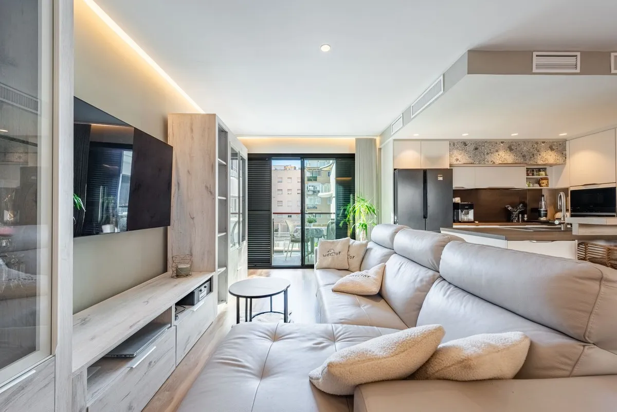 141cf475-98c4-40d9-a5ba-2faa0c191a00