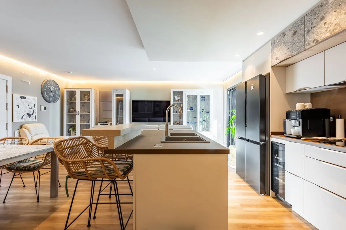 3e02368f-cebe-4bf2-861b-b595d1a24e9c