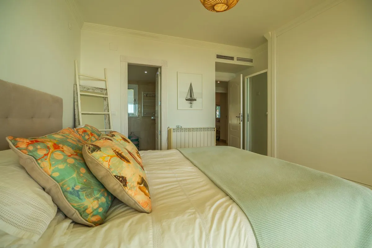 01e06bb0-fc9c-44c1-ac6d-ffc34632af52