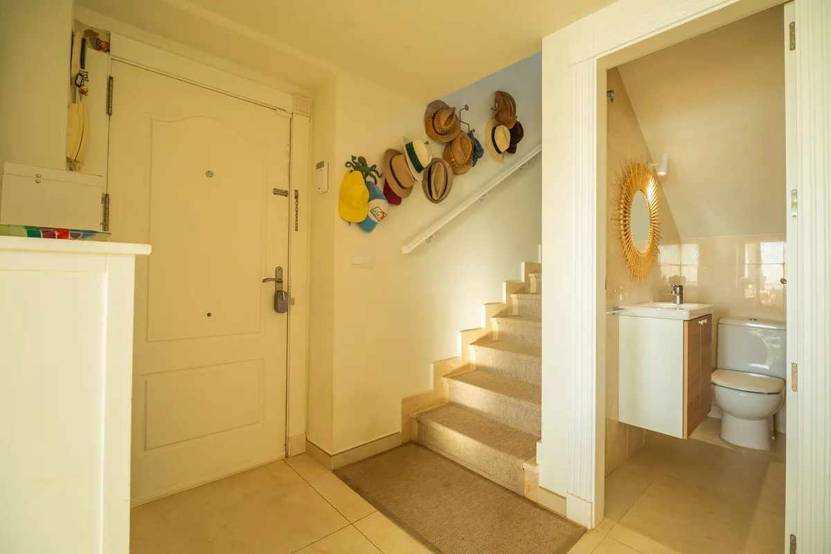 09d110dc-892d-4c1c-b0a1-d1826af4828d