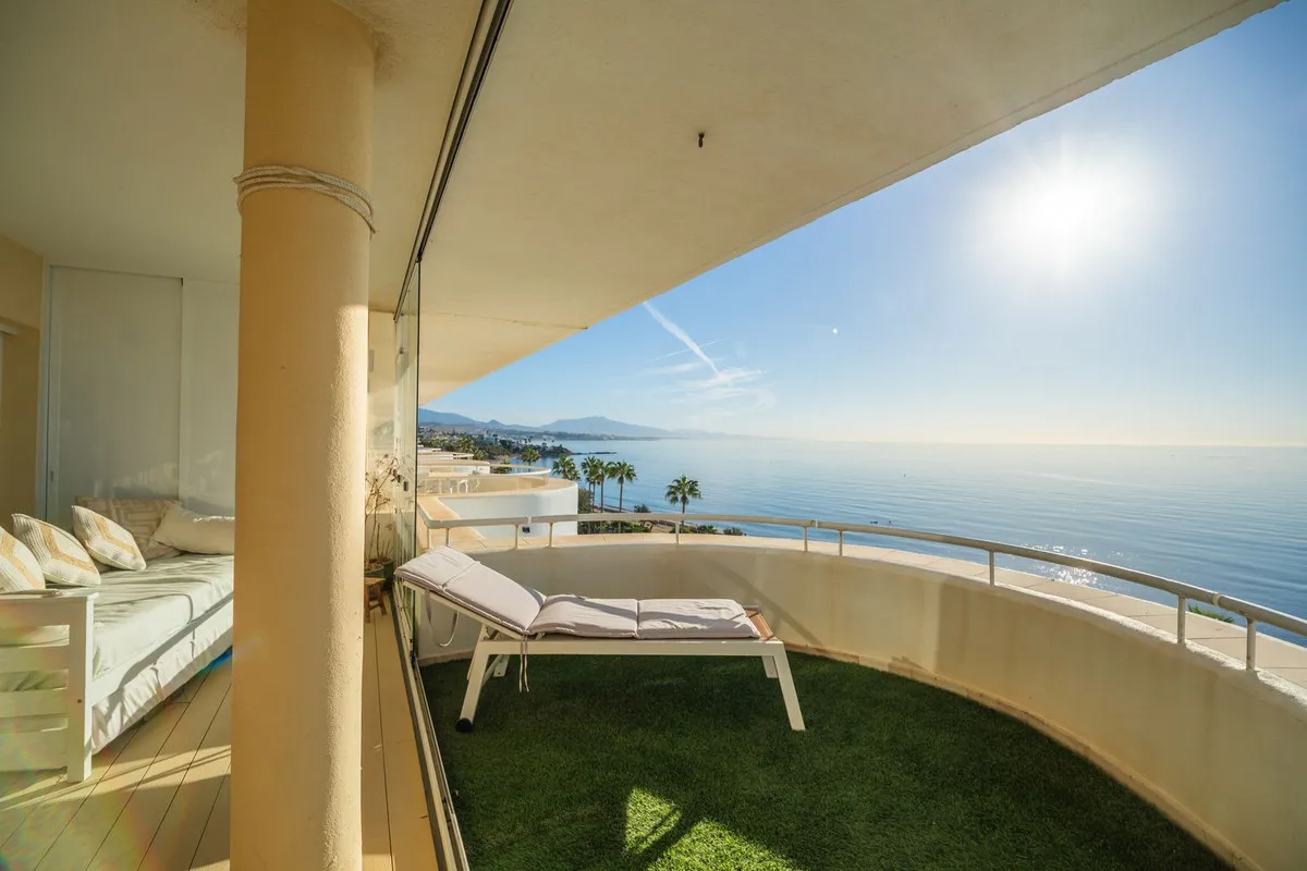 1523ee3b-dc50-41ba-9f44-3356669ae002