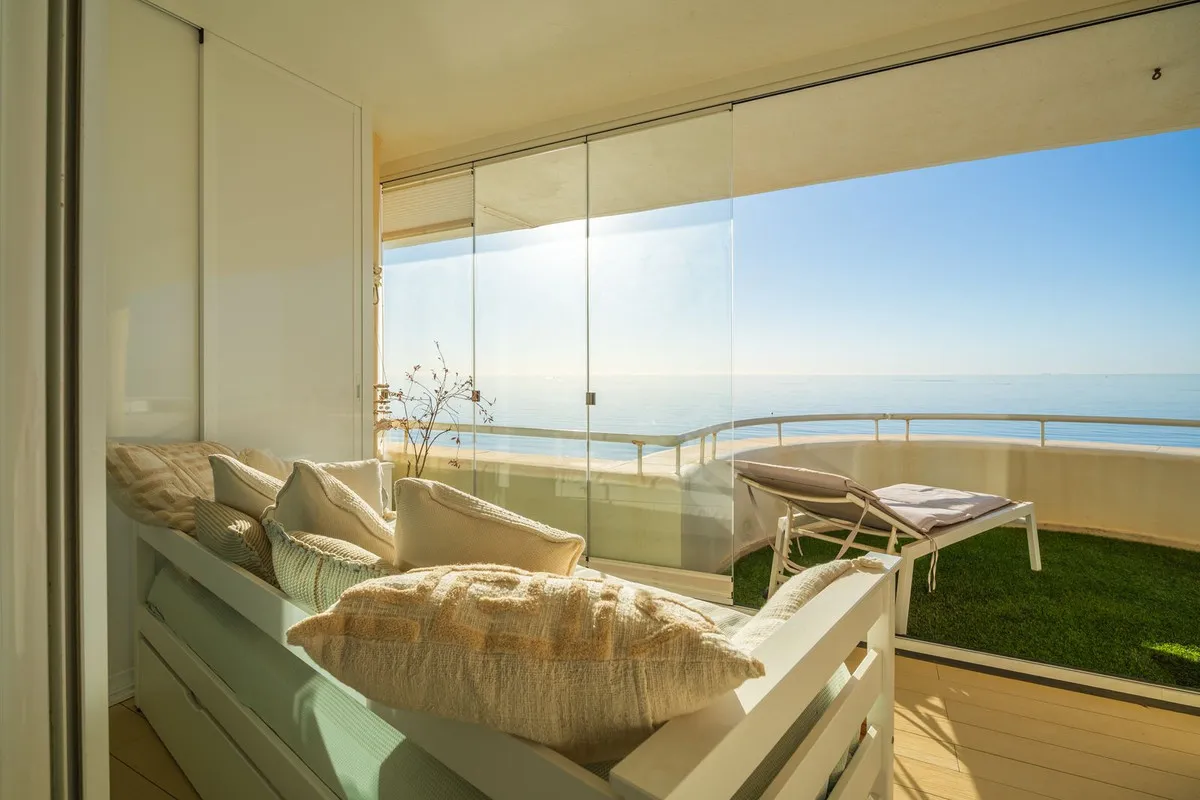 56d72efa-f997-4371-a902-8ab06a84a892