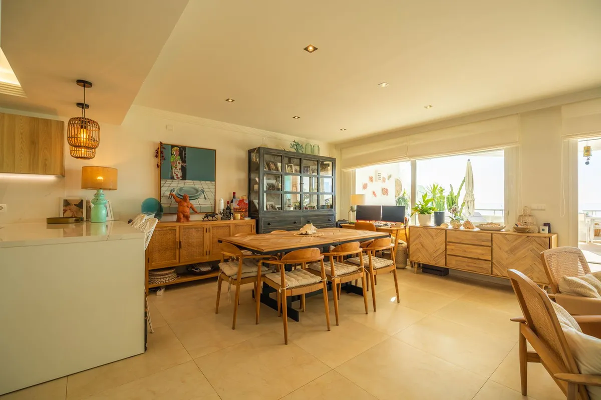 597b0ec6-76d1-45ee-89b0-88069482cc2a