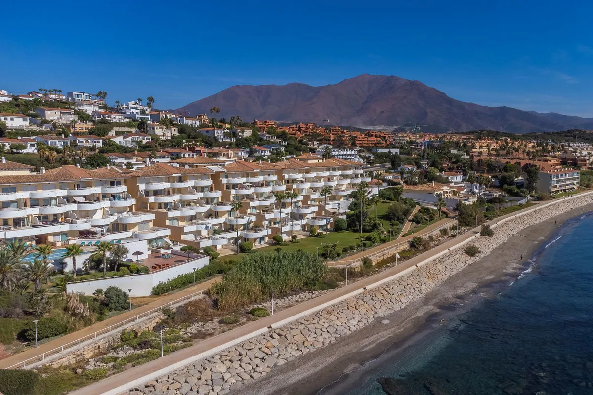 9b40ea1f-d0d6-4d8d-b82e-422fe45b6039