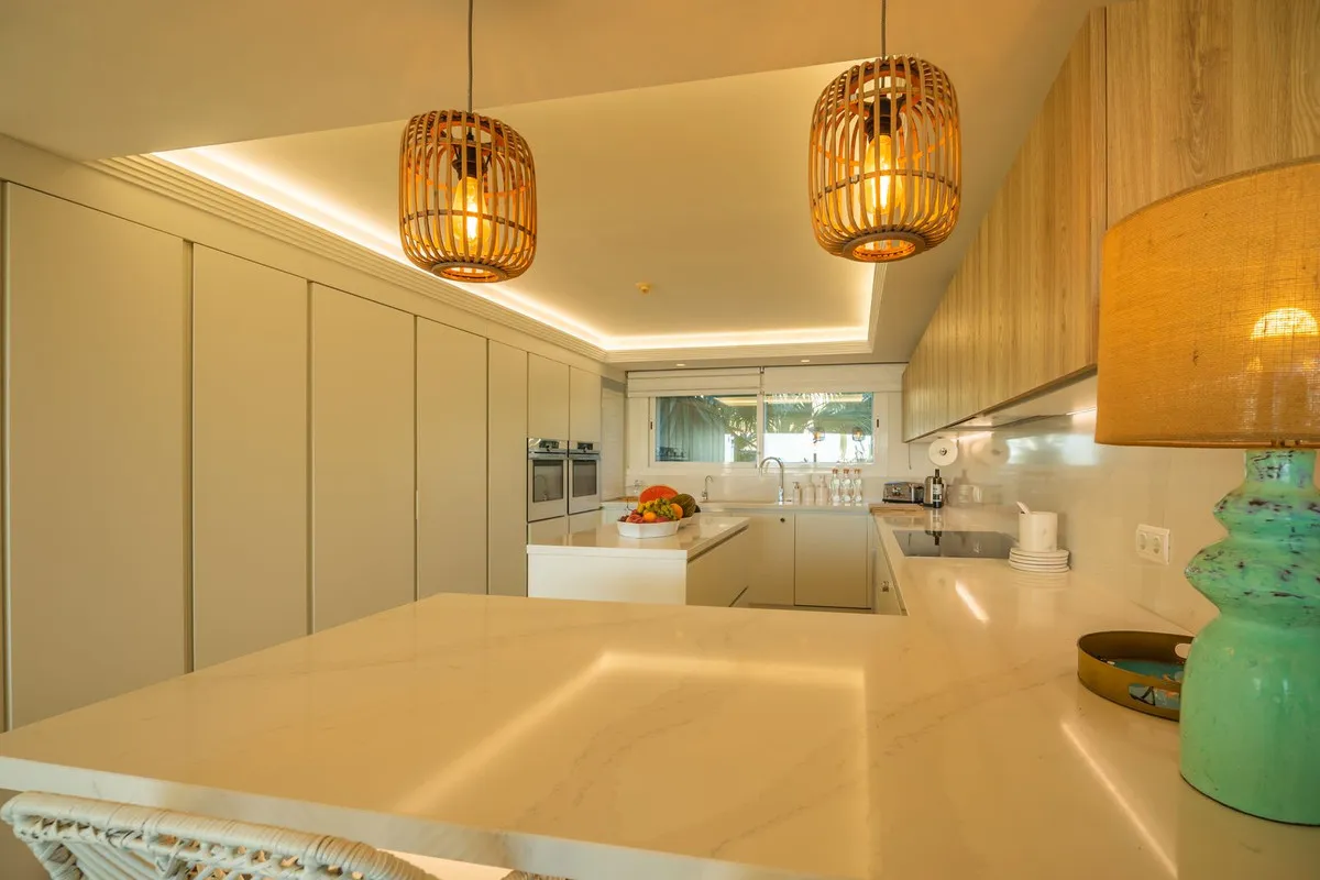 af2158f9-6914-41a7-b676-a82d50bd9093