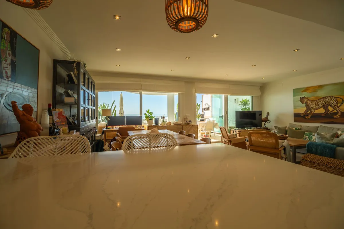 dd326ec9-35e1-43ea-87a6-cd7f76d23b37