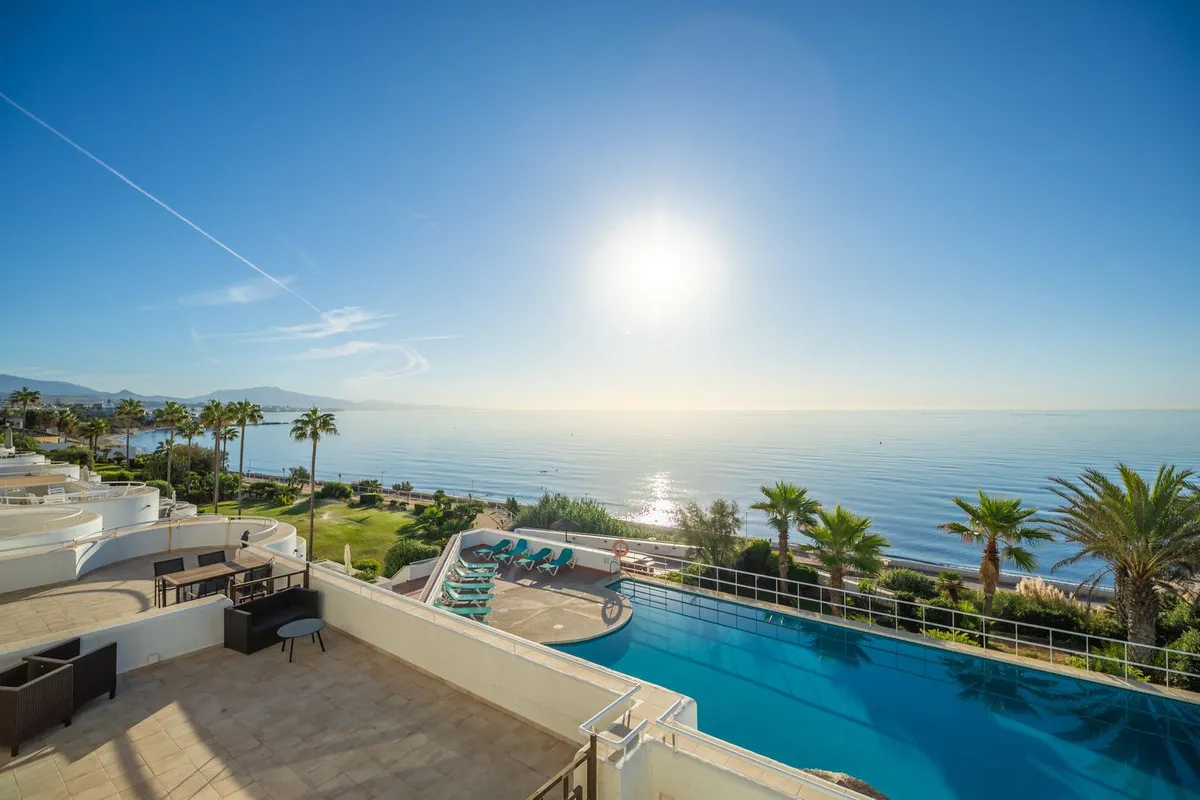 e718774b-111d-4d68-a58d-6686f44b01fe