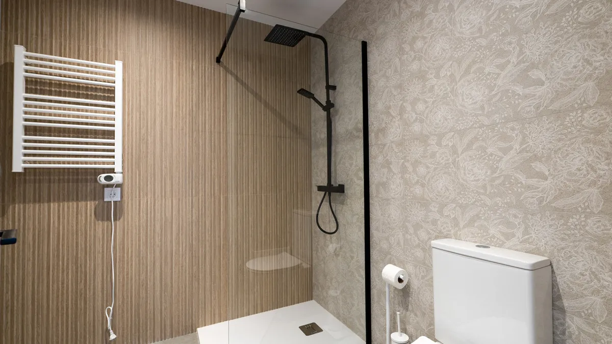 56bb30a4-2fa5-4bb3-a8c6-69caa05dcab0