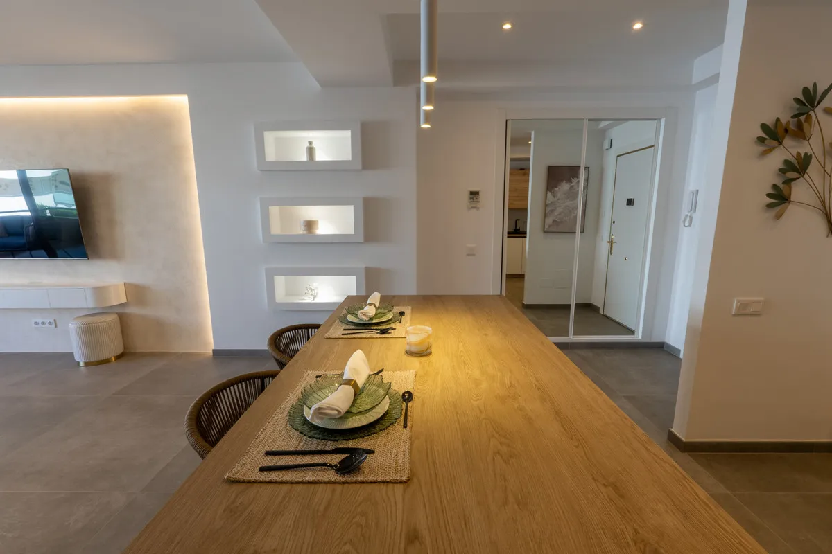 717ff8f7-359d-48b2-8a43-039d8f588ec9