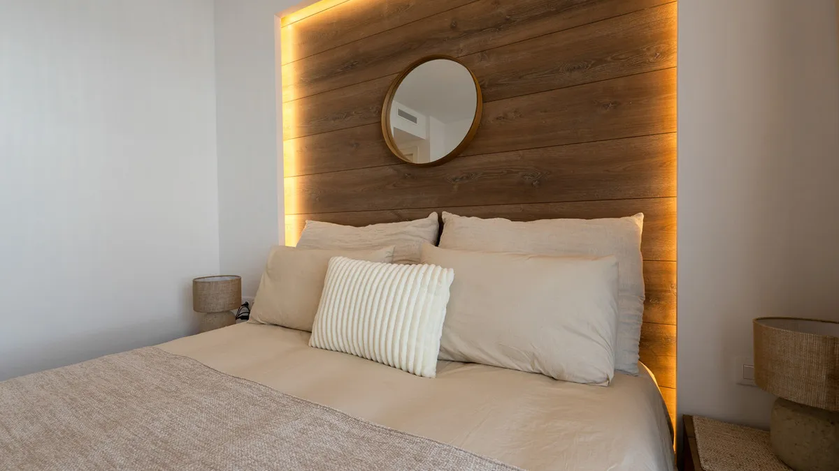 ab07bb47-cb66-49a5-8031-2babb909100c