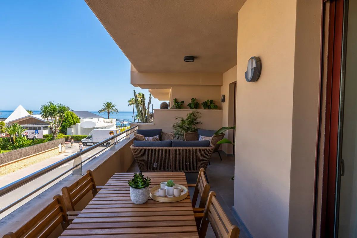 c7ad96f4-65bb-46f3-83de-1c01768dafa1