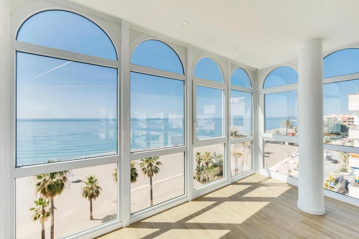 055169f6-bbd4-4e8f-8968-e8984071a8b2