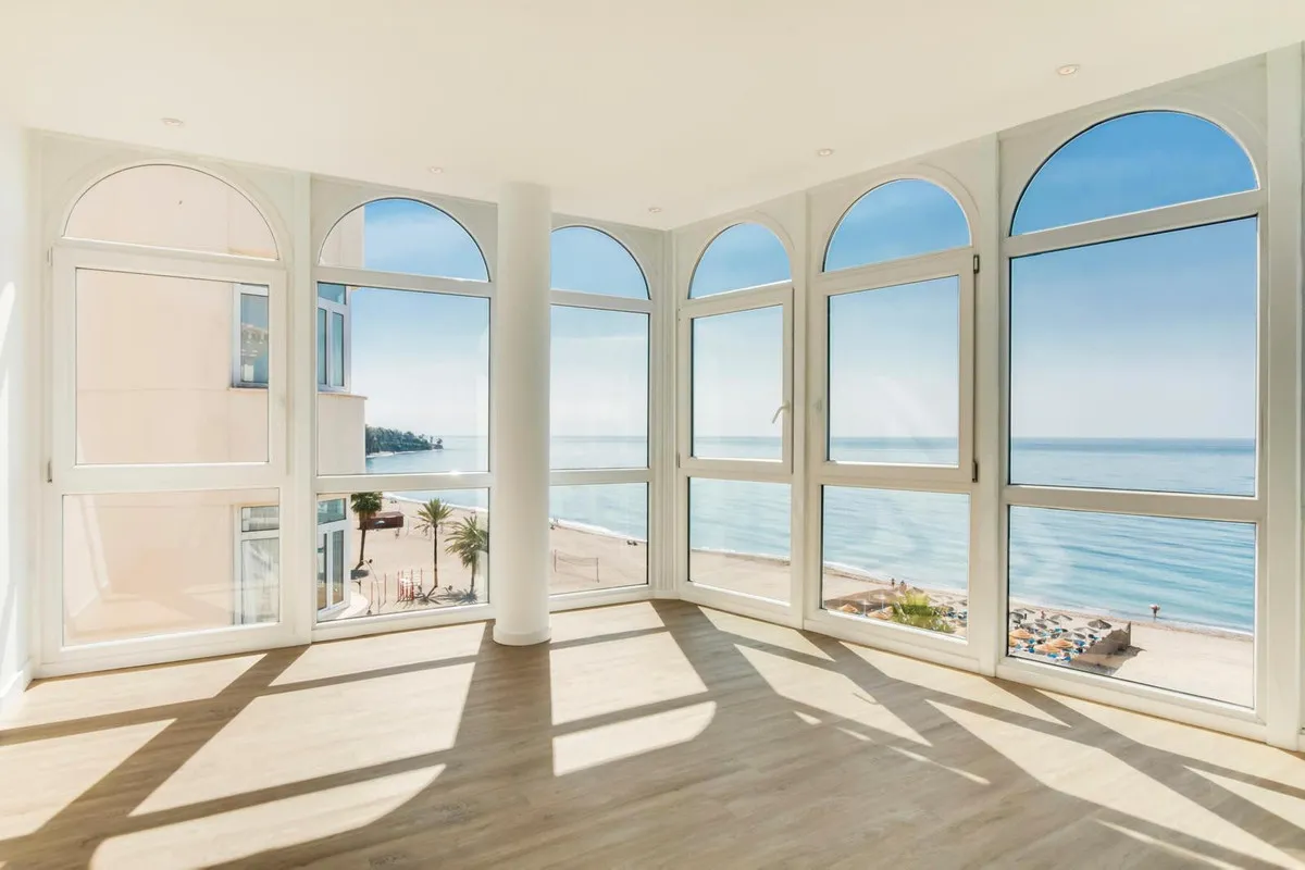 308f8fdb-82db-4b62-b5ab-8dc2f8fd12b6