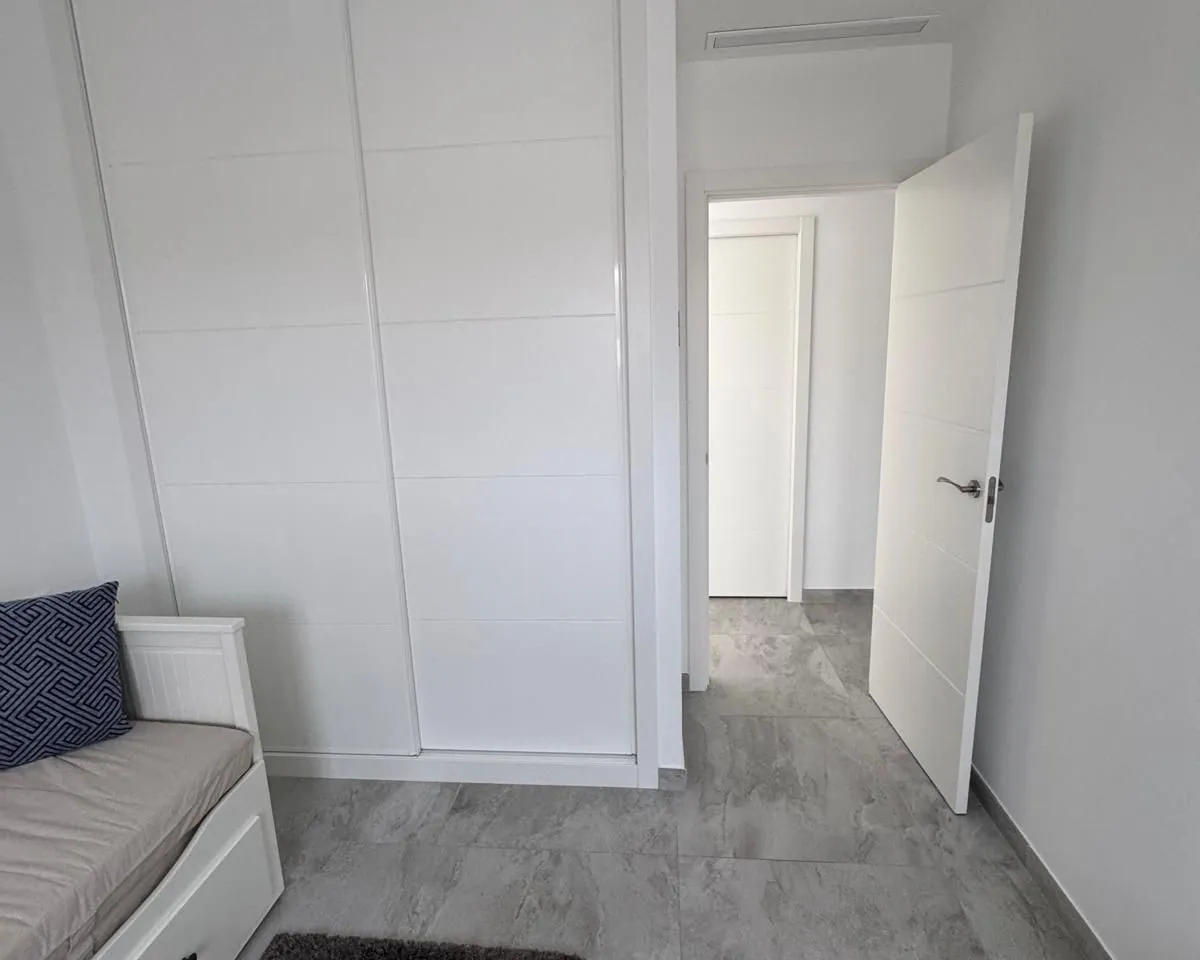 47ed3abf-73c4-4a25-9cca-b12b100f3f31