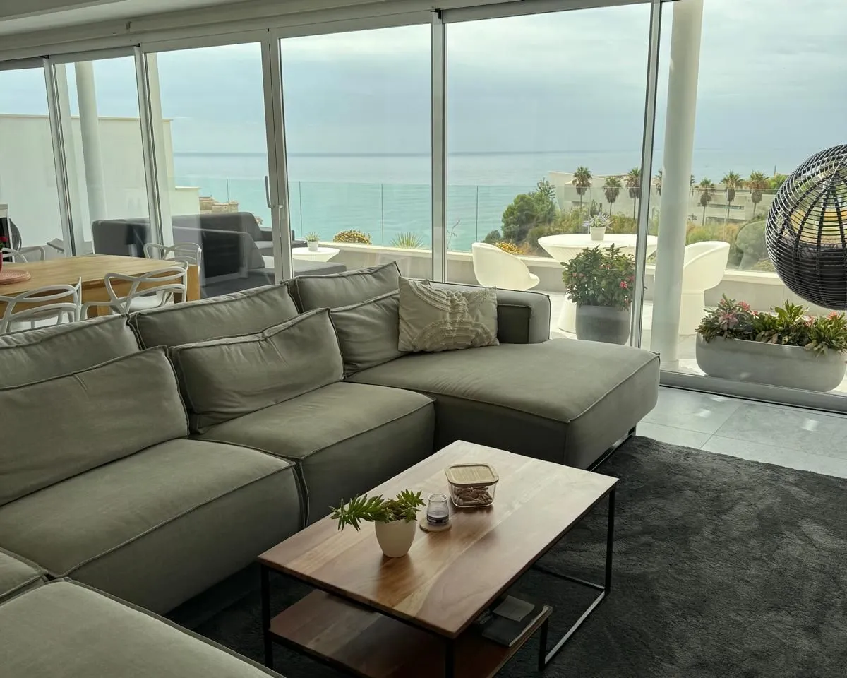 740e0f6b-7d9b-4594-8b59-c93f802ddbb8