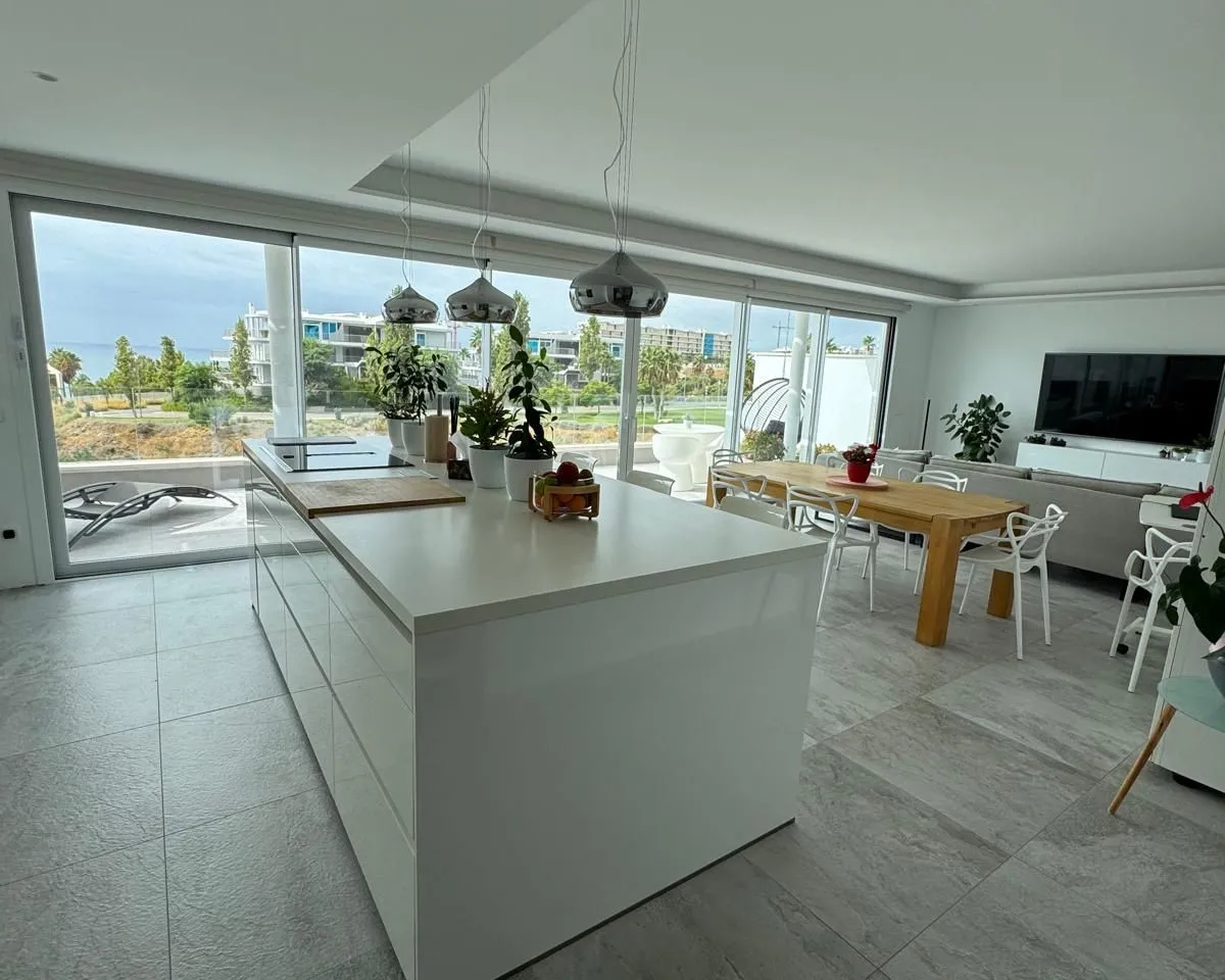 eaa7b1b0-2e92-47fb-9396-d507f413ac1b