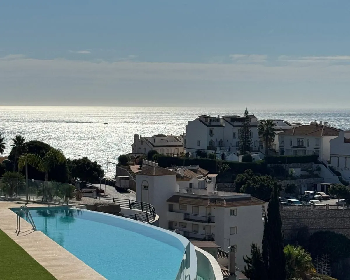 fe87cccb-a99c-4933-a1b6-c4cd65666dab