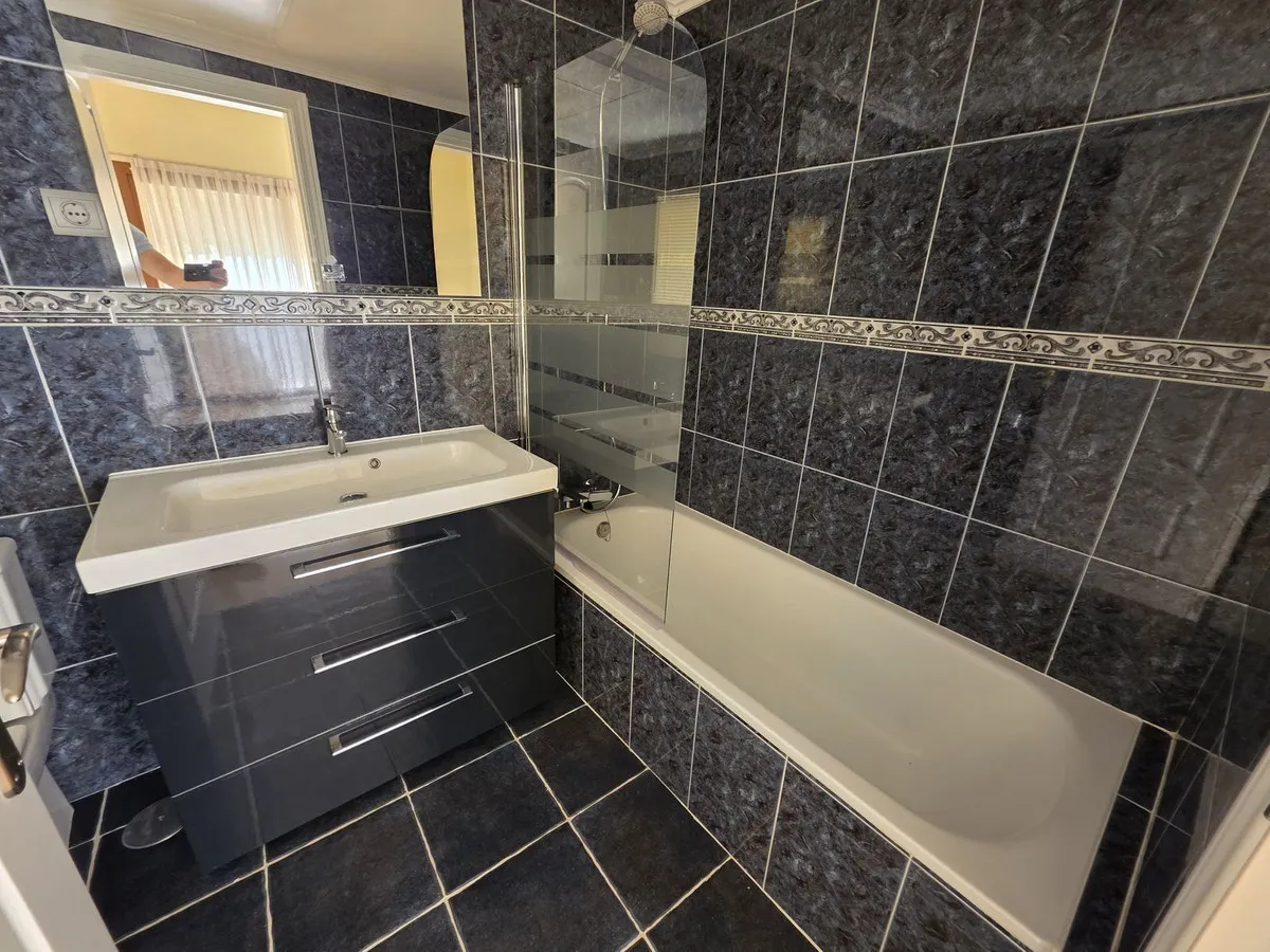 14b2f975-8a8d-4593-bfe2-600f87e51249