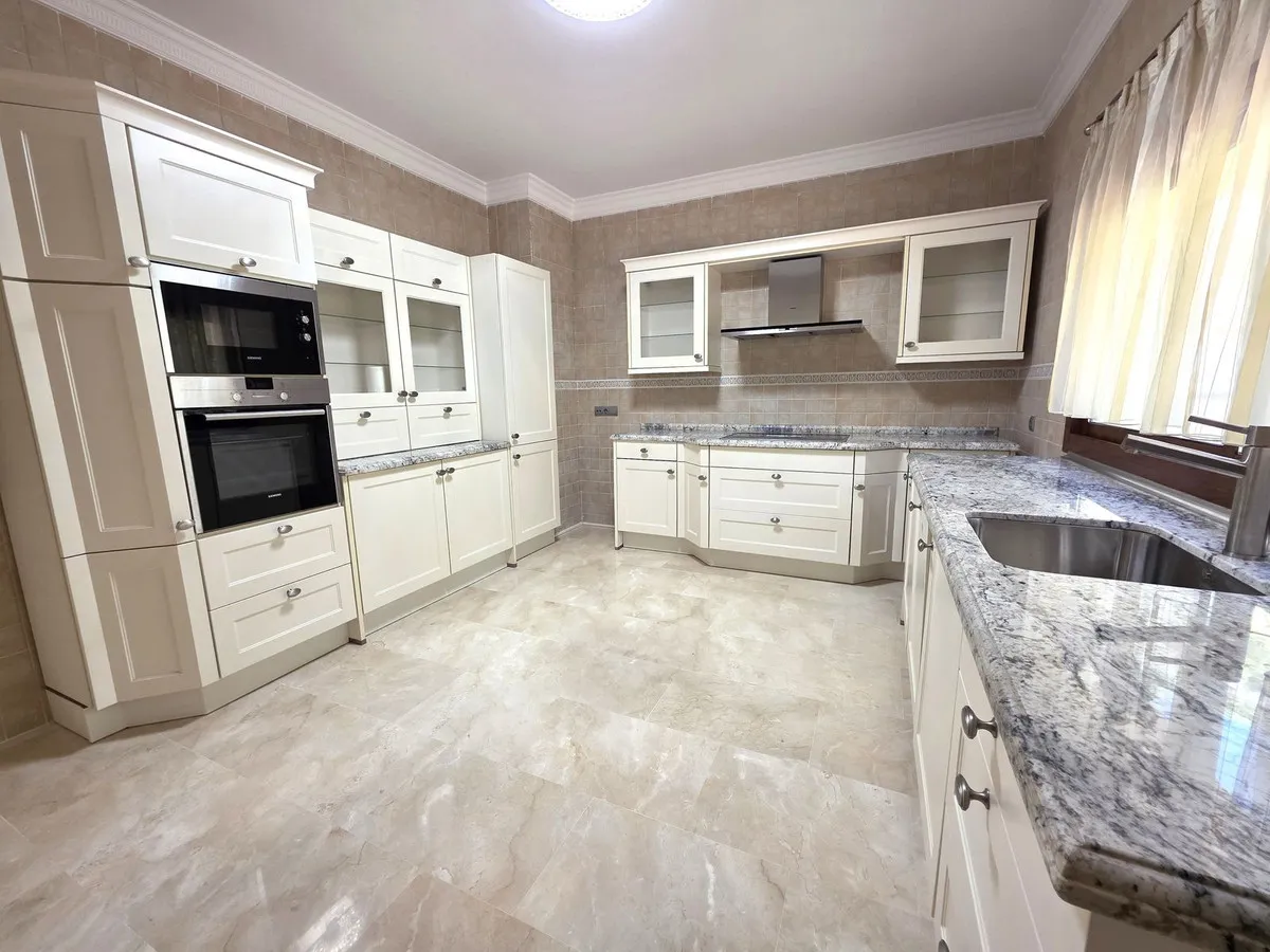 1ab89e19-f7d7-40f9-a020-681c24f3dcb6