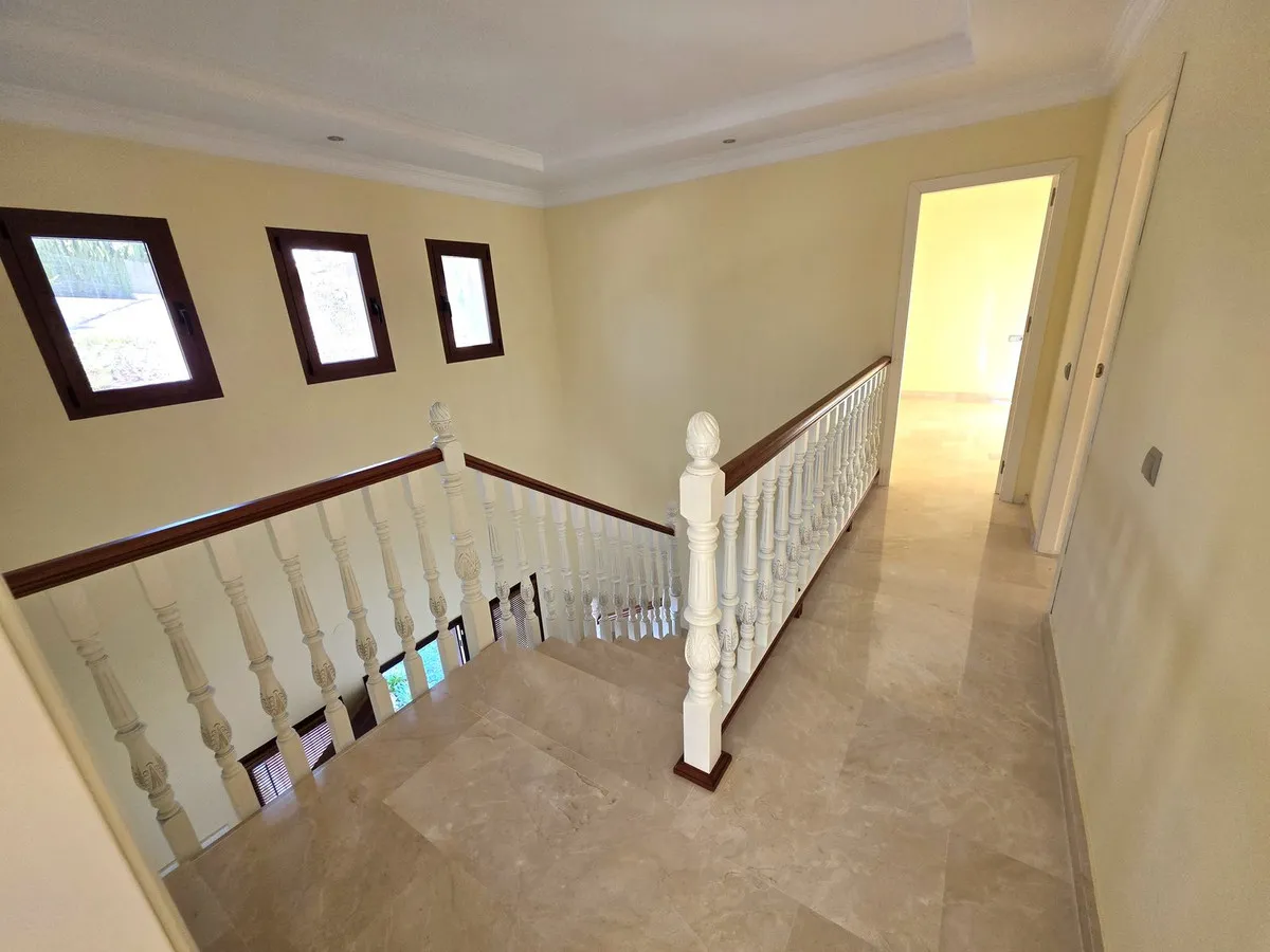 e6129586-ef26-4450-9c3e-3259915004ba