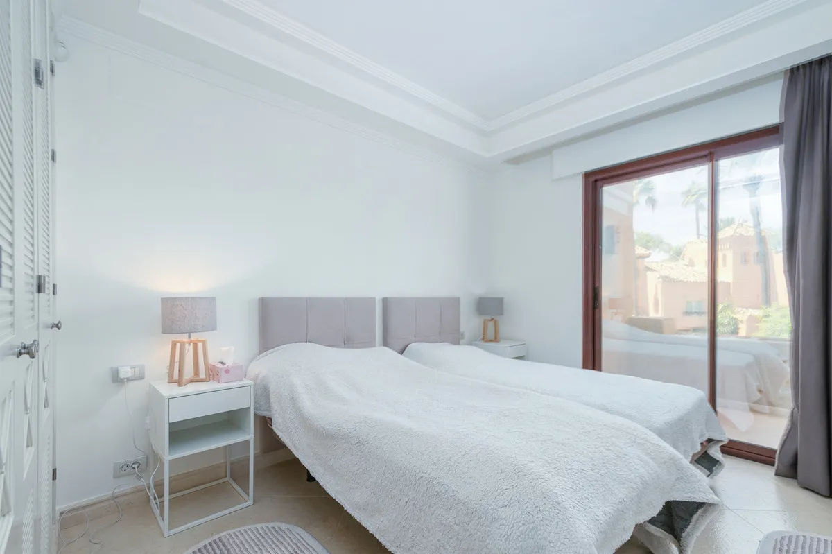 38ec4a19-bac4-4a43-a6fe-3648f22f242b