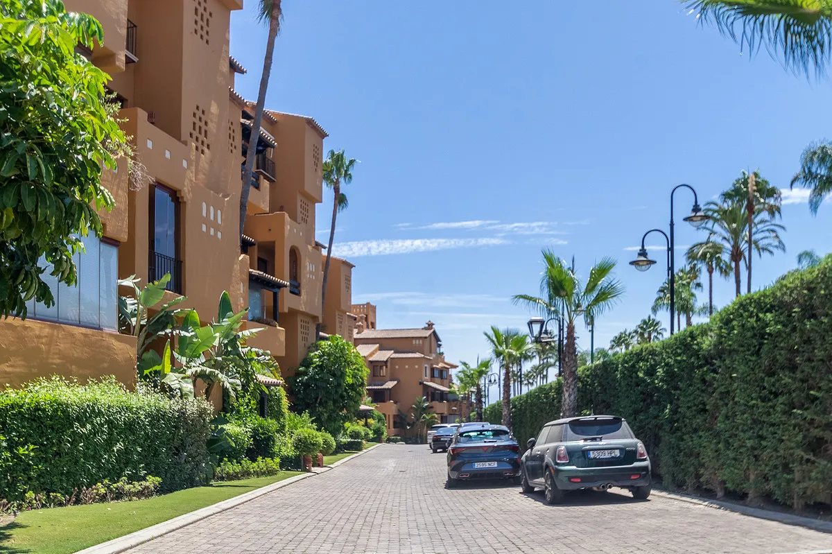 7138133d-ee93-49ff-9282-9102041ccccb