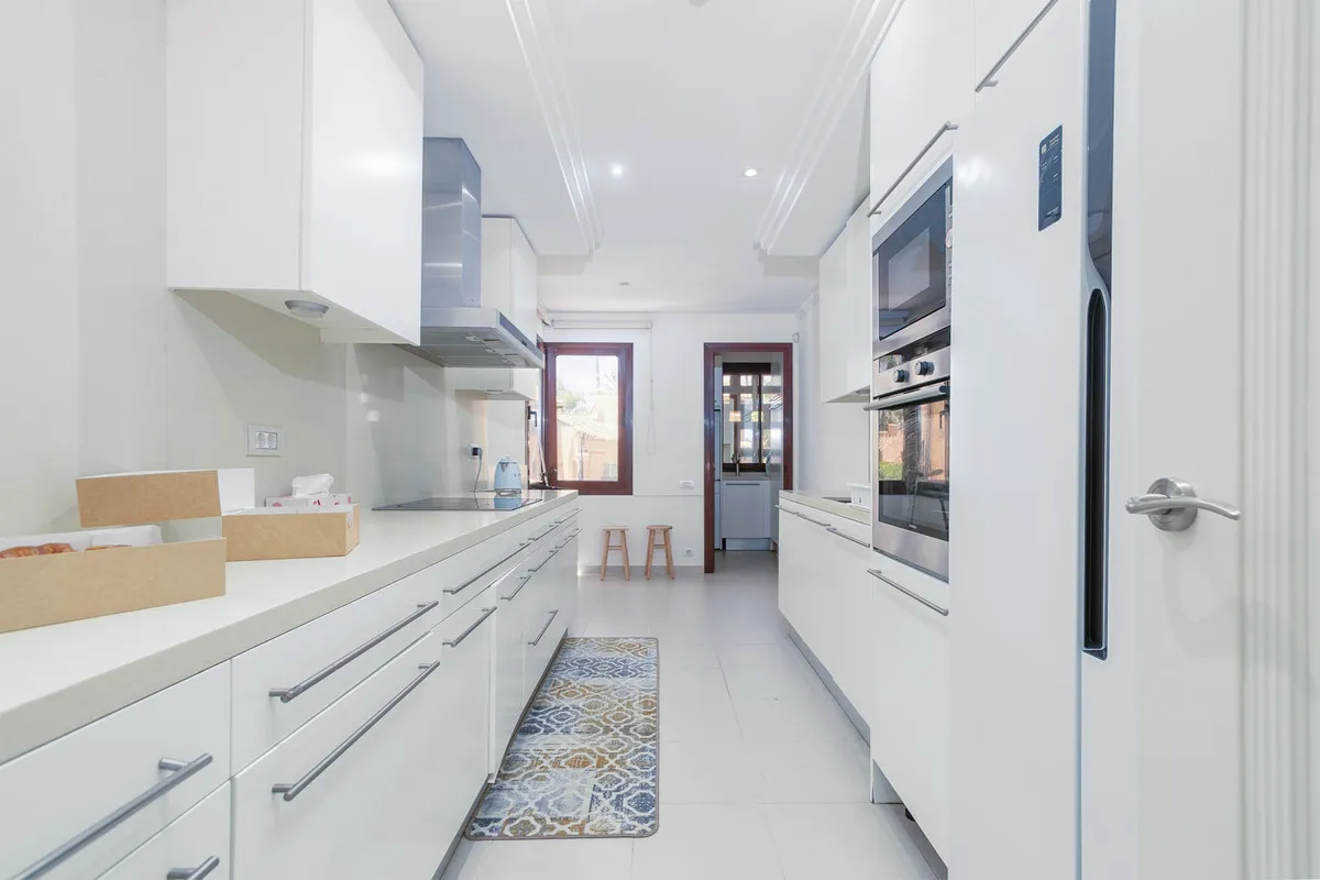 bfa7afe3-2dc2-4c72-a0b9-9c4d27082177