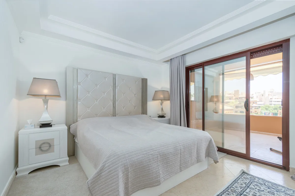 dae1cab9-4bf5-46a3-907e-17b0659a3b8d