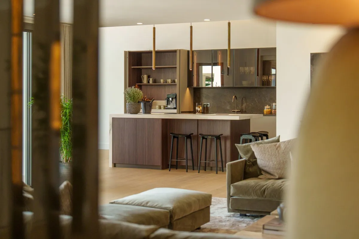 a51ac051-49b3-42ec-b09e-6bf9e77001ab