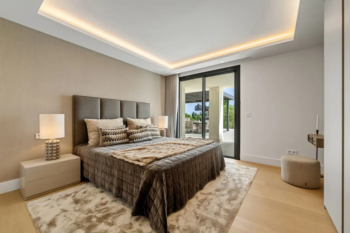 ae12695f-2e15-4a5e-b05f-4e9cc7f9ec32