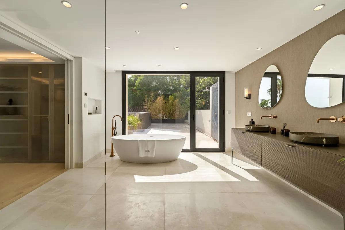 c5c10de4-7fa7-478e-9f1c-2188216fb1f2