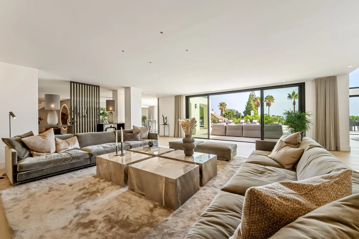 ebce873b-db37-4517-8d46-3c21c023cbef