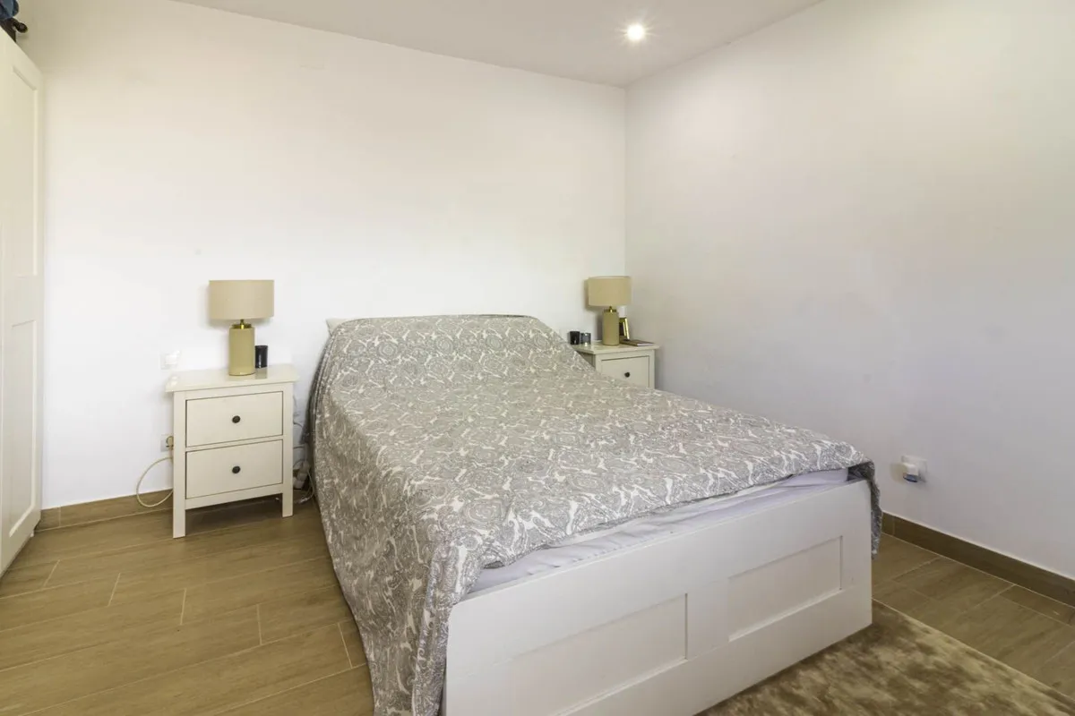 21ef0182-e57a-4348-9e18-8f7a130c14e8