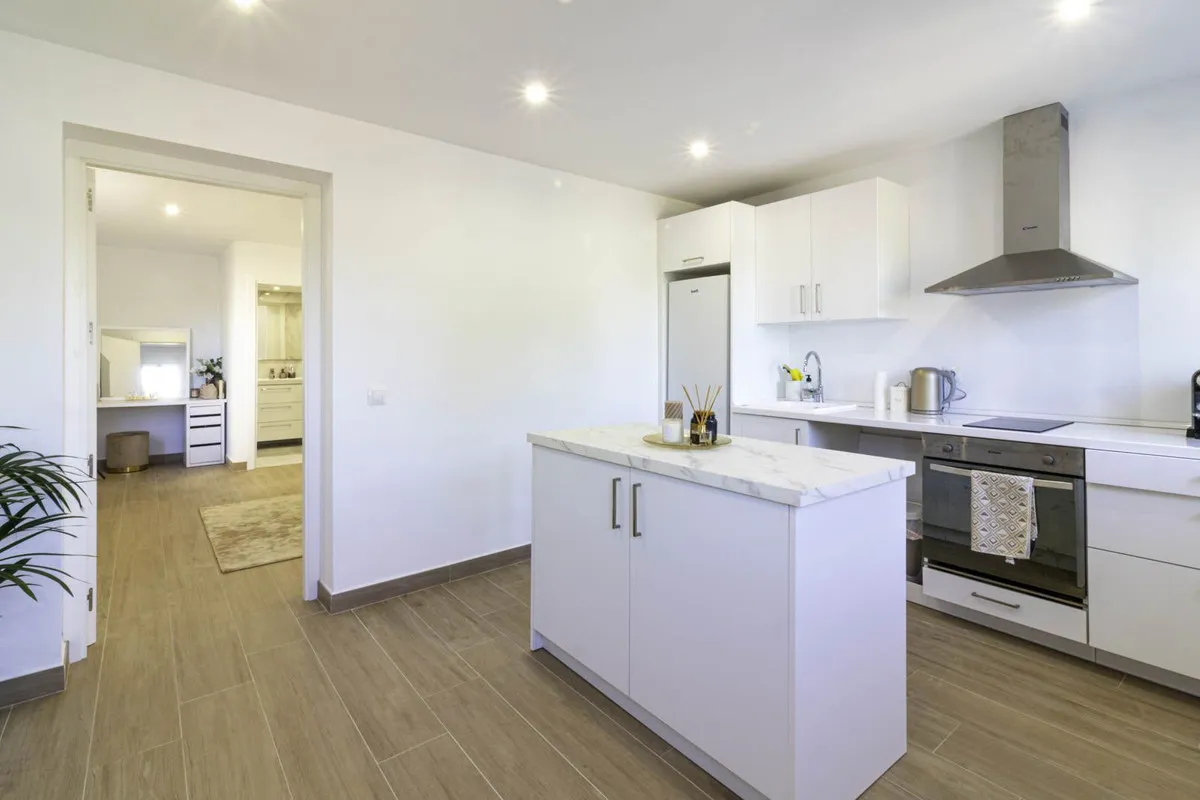 7bf48c29-f377-4d4b-894a-563105950b15