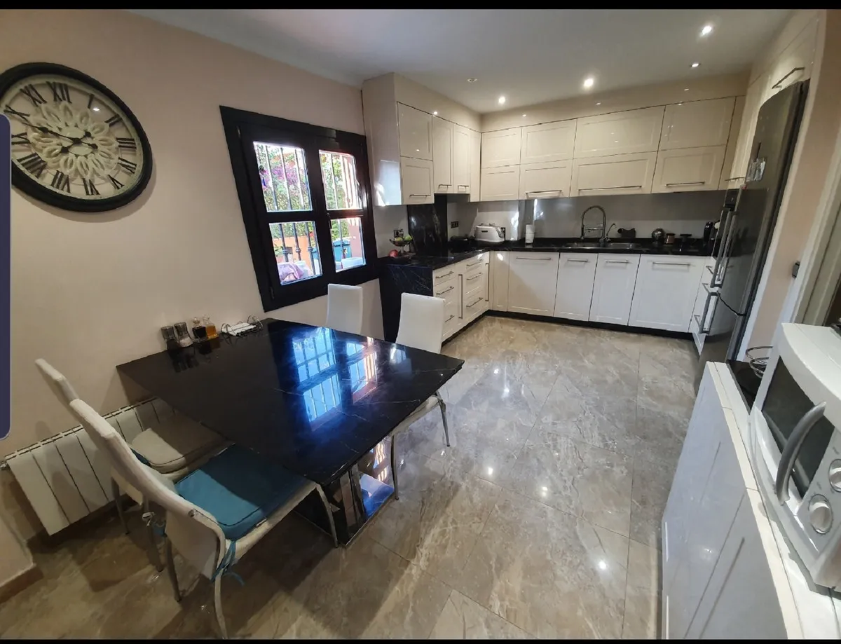 35e671c4-5e3e-4a89-b40c-b1315d569d39