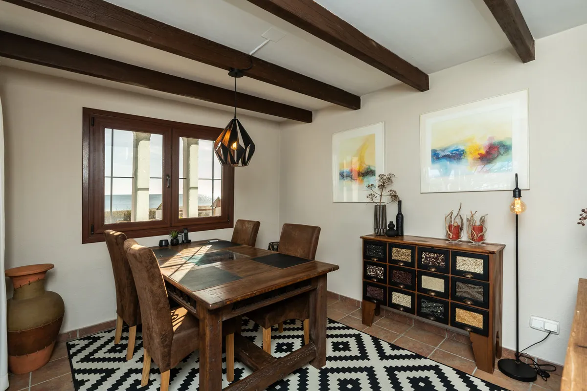 04afc1e5-67e0-4b6a-9513-ef6b61d577a8