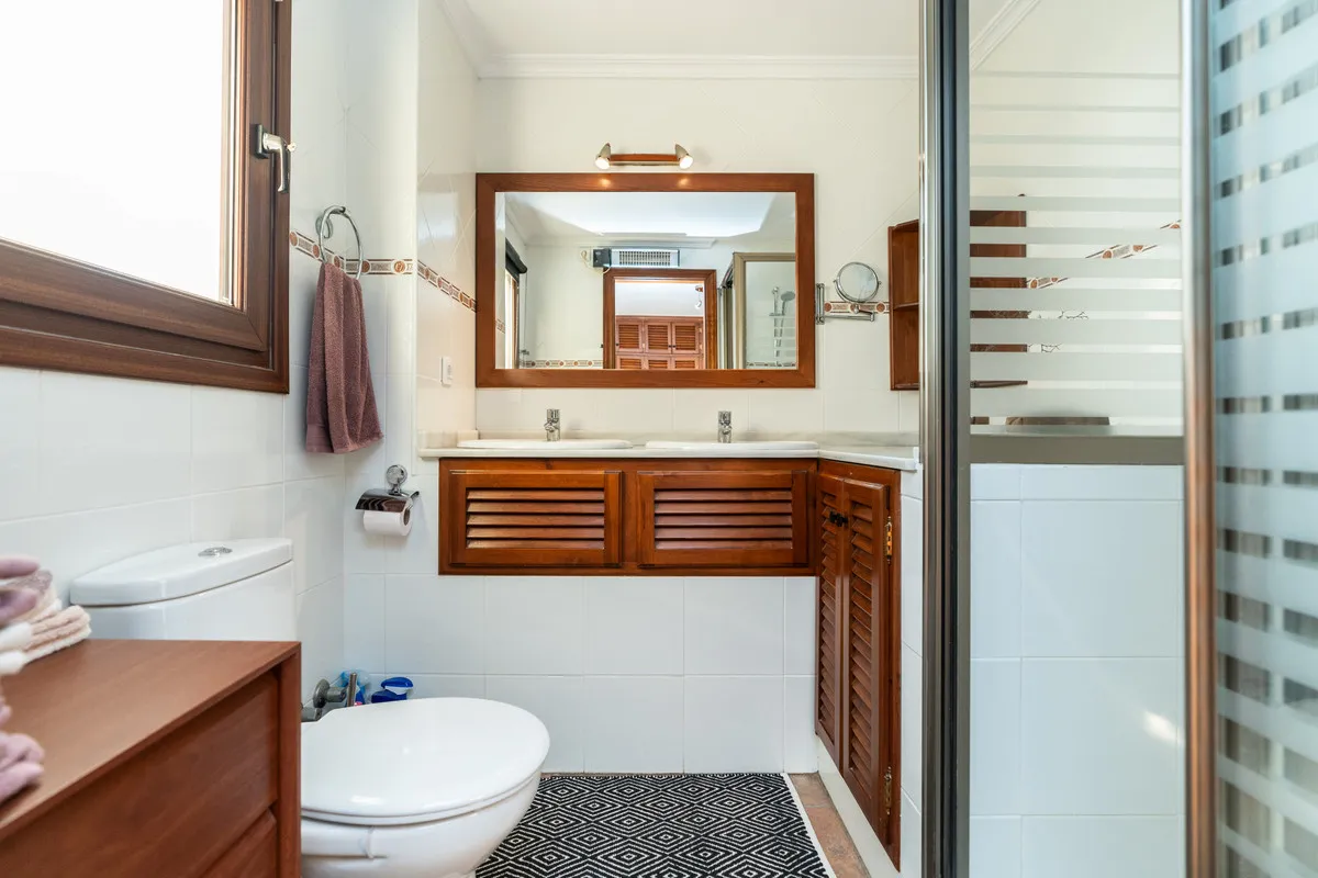 22f68e64-275d-4641-afa7-4def31b3e2c6