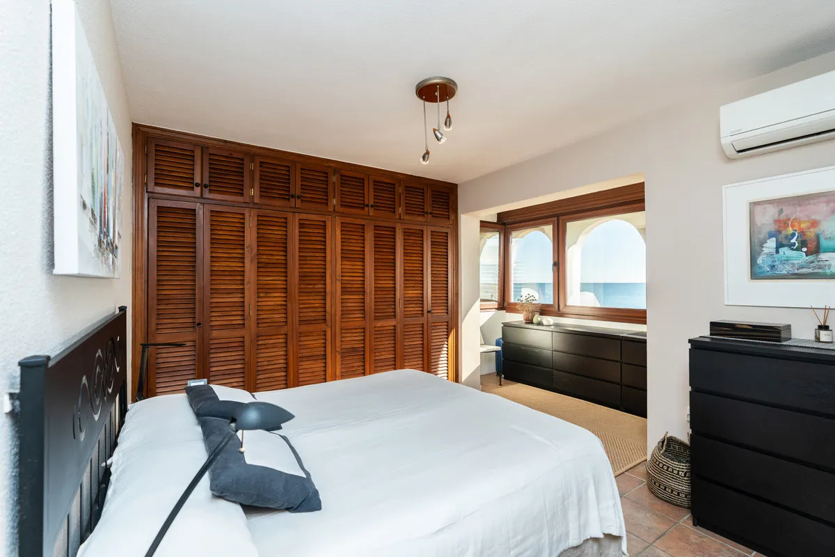 a068a707-9fd6-4646-8ea7-ef32f4e2580b