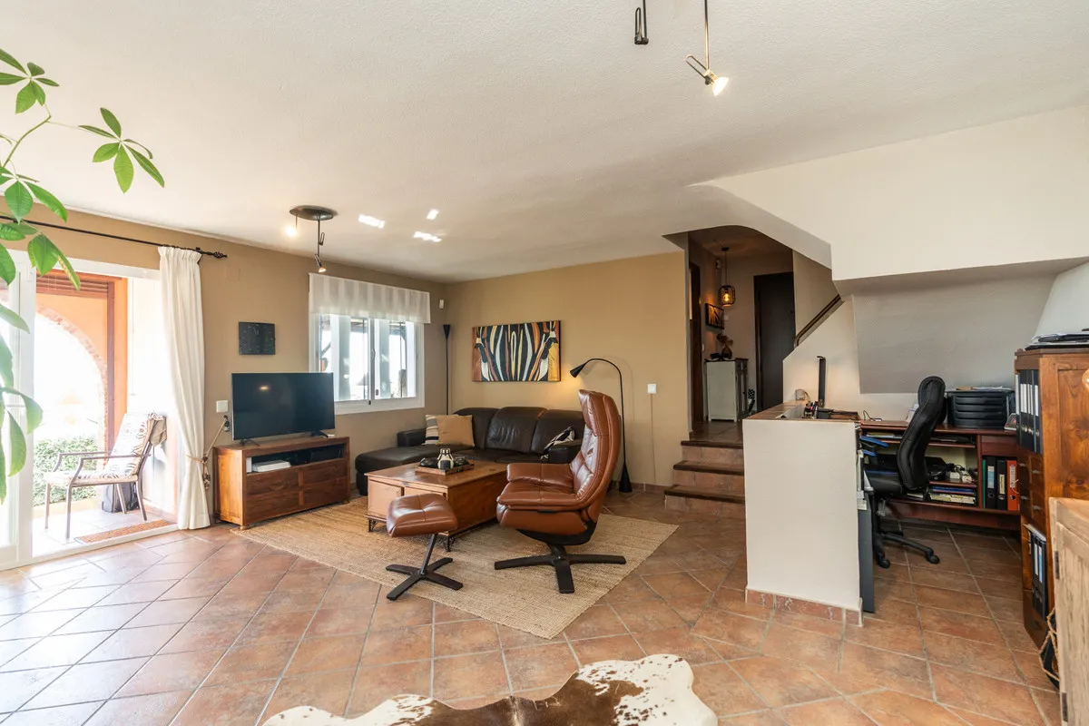 ae2ff24c-b234-4a2f-9eef-ecc0245289ce